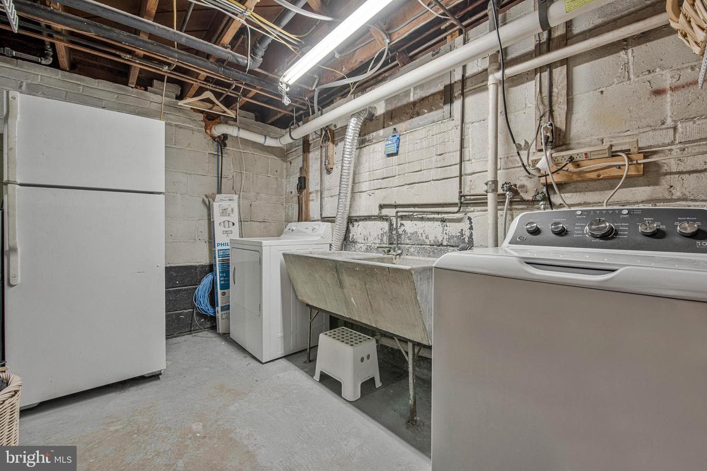 111 Brook Lane S photo 43