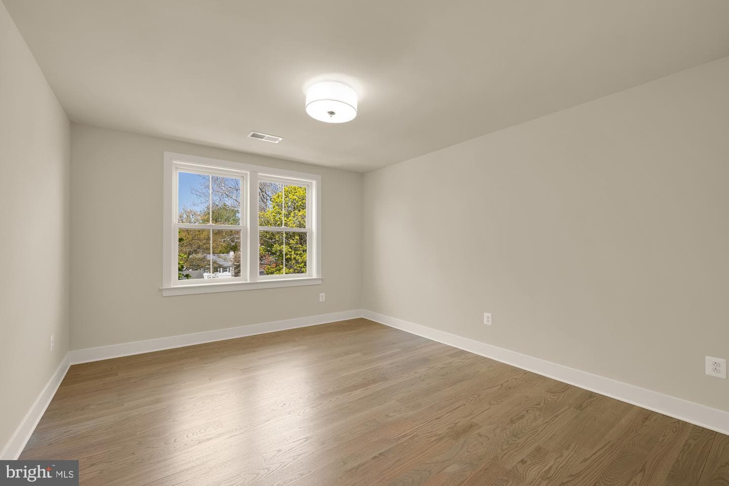 8506 Hempstead Avenue photo 45