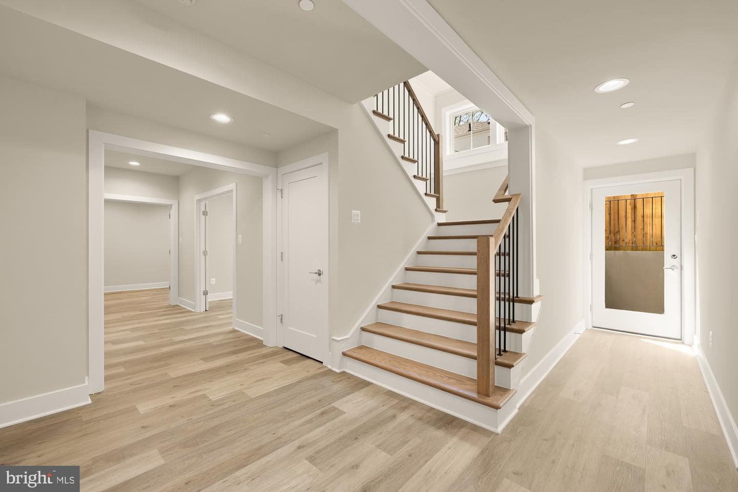 8506 Hempstead Avenue photo 48