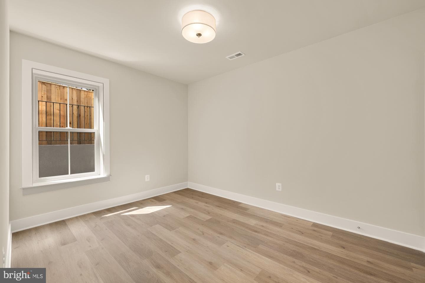 8506 Hempstead Avenue photo 53