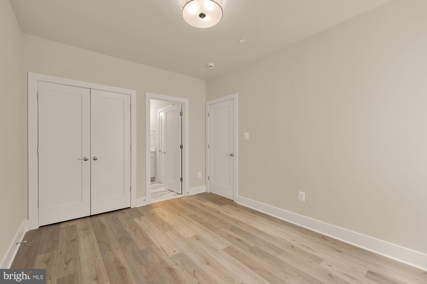 8506 Hempstead Avenue photo 54