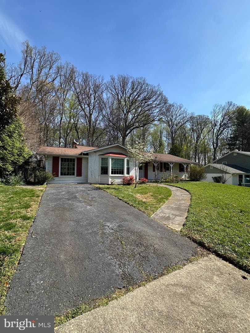 6621 Sulky Lane photo 3