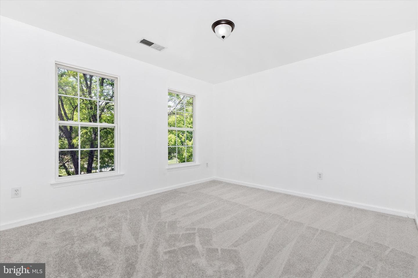 19483 Rayfield Drive photo 27