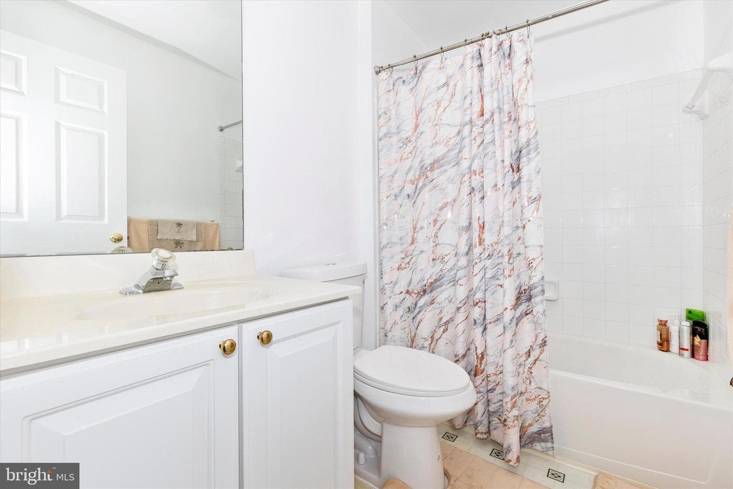 19483 Rayfield Drive photo 32