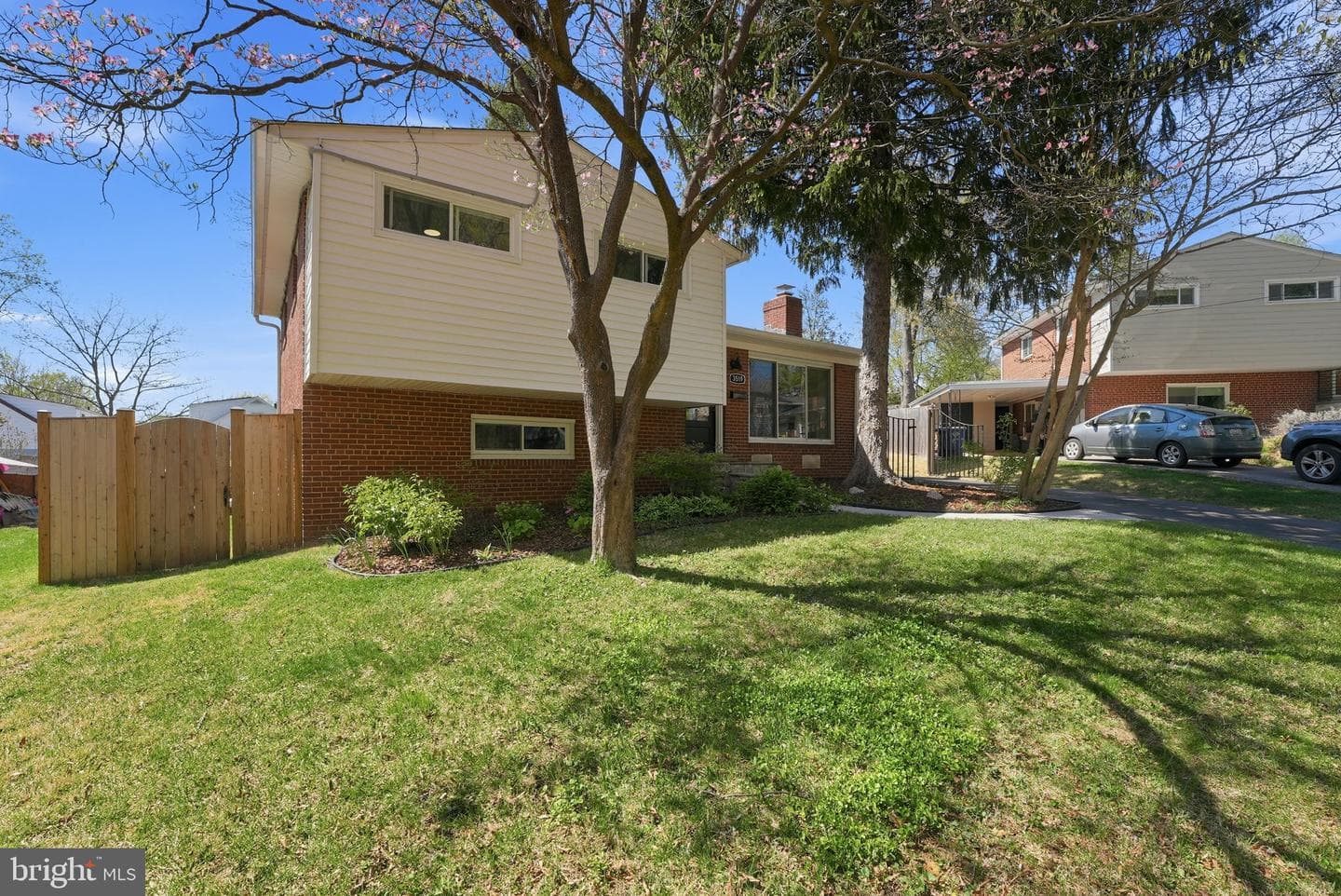 3519 Plyers Mill Court photo 2