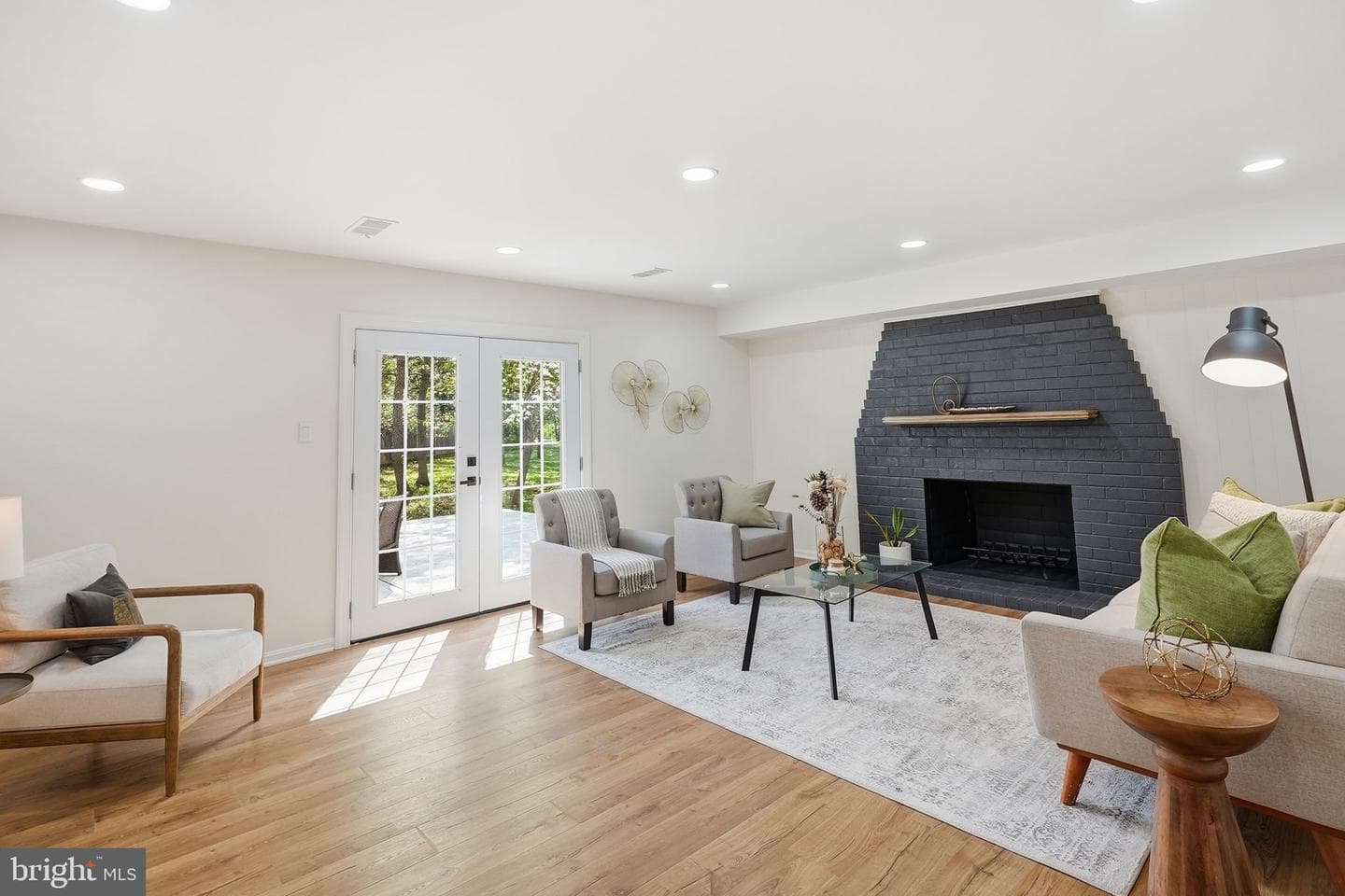 815 Woodley Drive photo 17