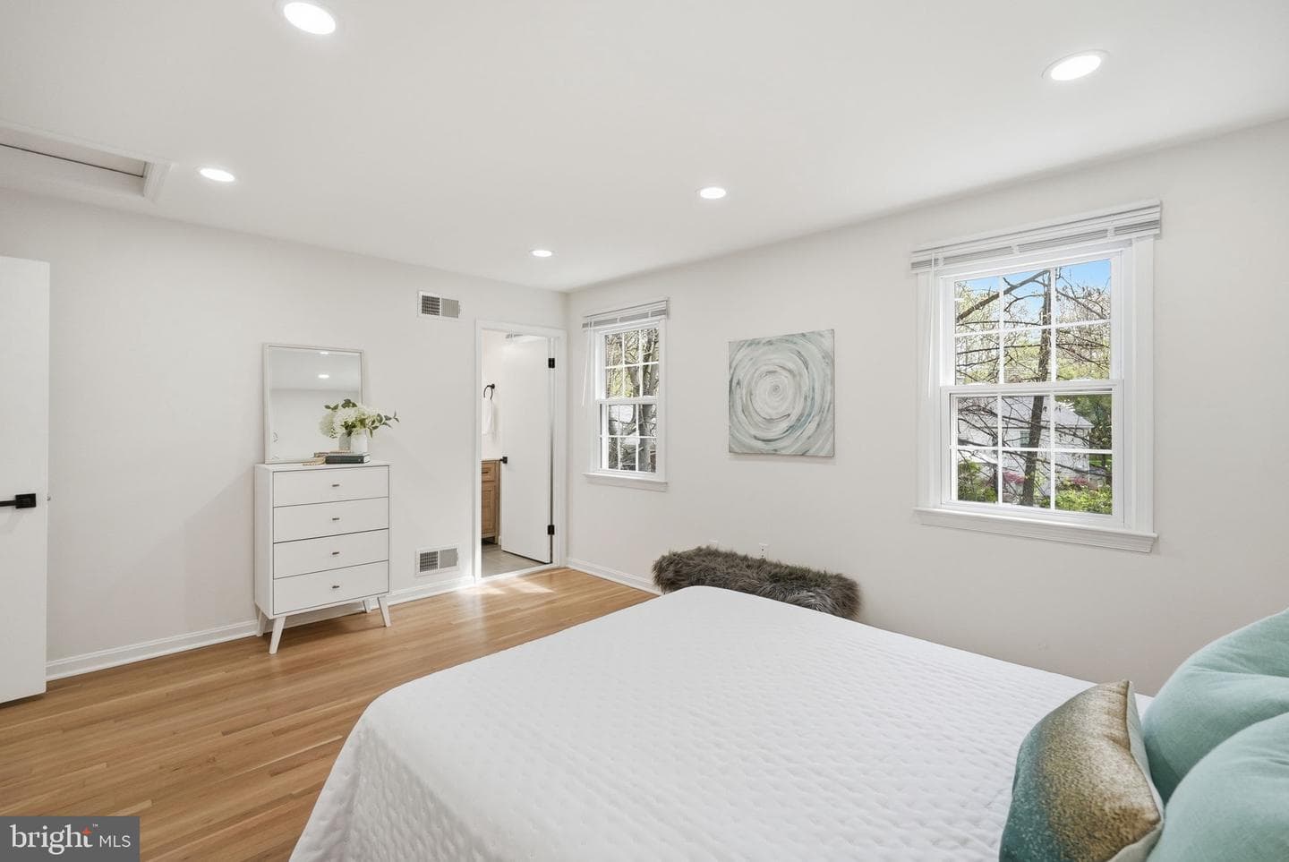 815 Woodley Drive photo 23