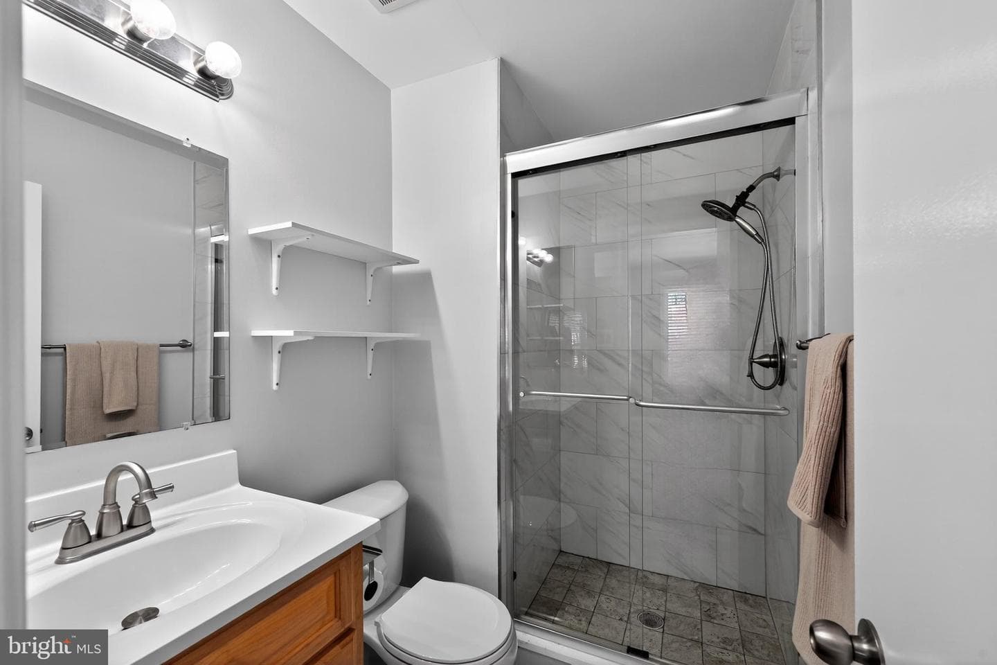 18727 Winding Creek Place photo 22