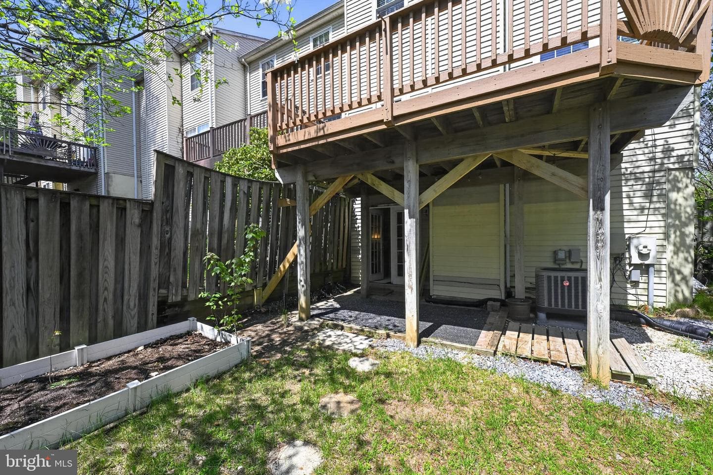 18727 Winding Creek Place photo 3