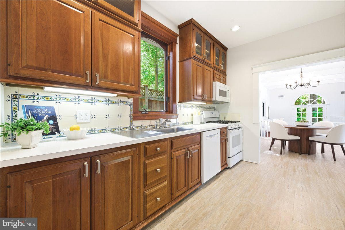 7109 Meadow Lane photo 35