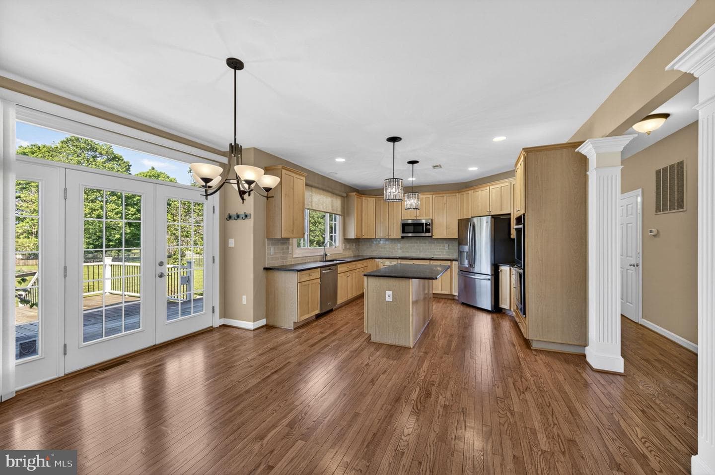 2112 Bordly Drive photo 33