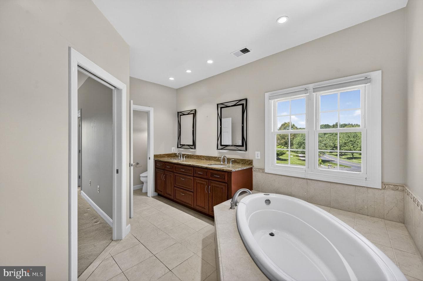 2112 Bordly Drive photo 50