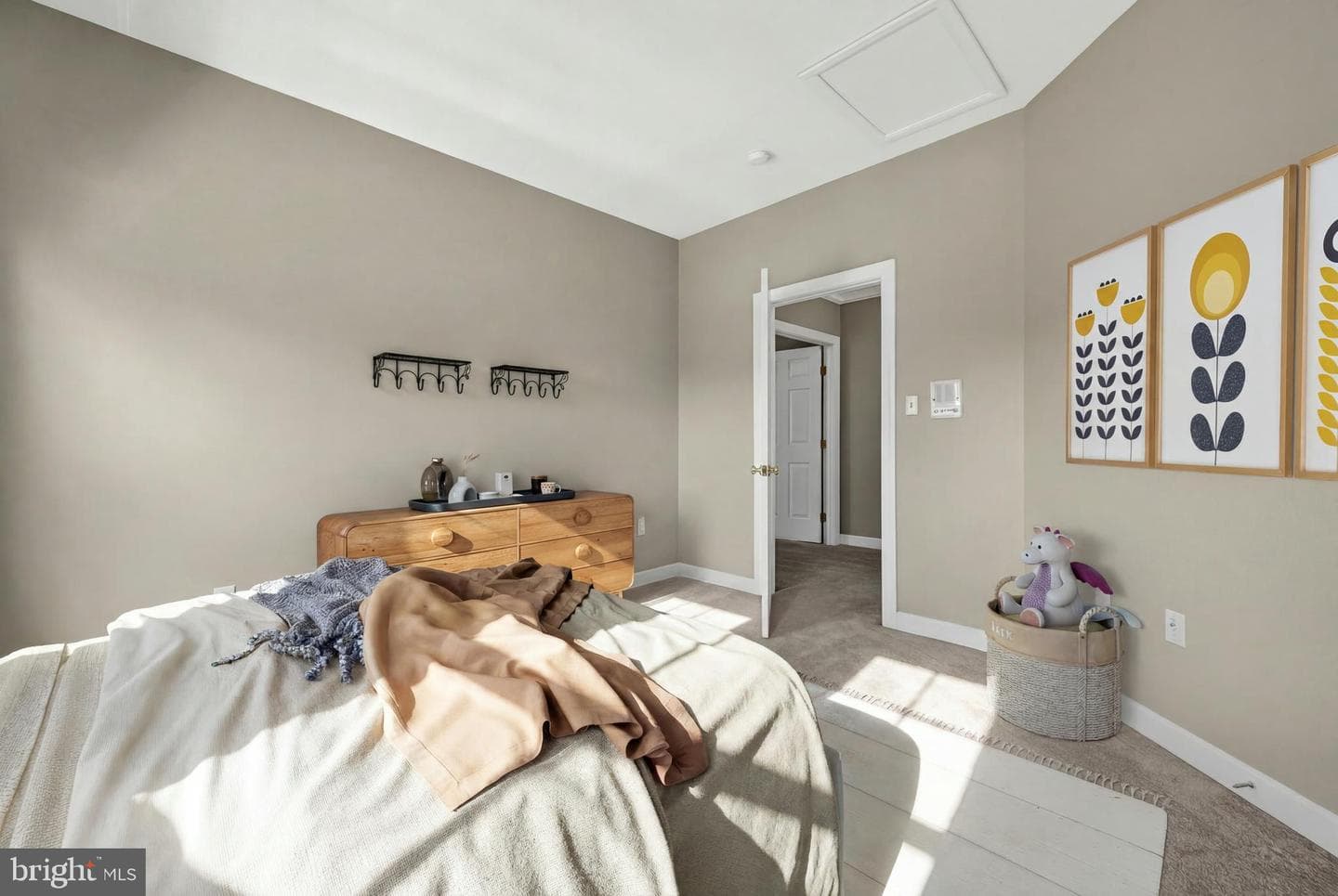 2112 Bordly Drive photo 60