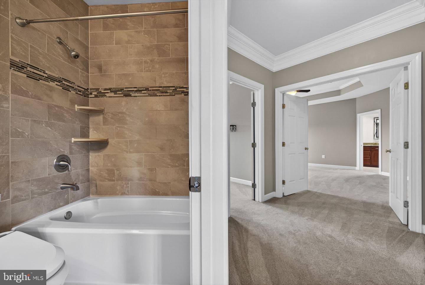 2112 Bordly Drive photo 62