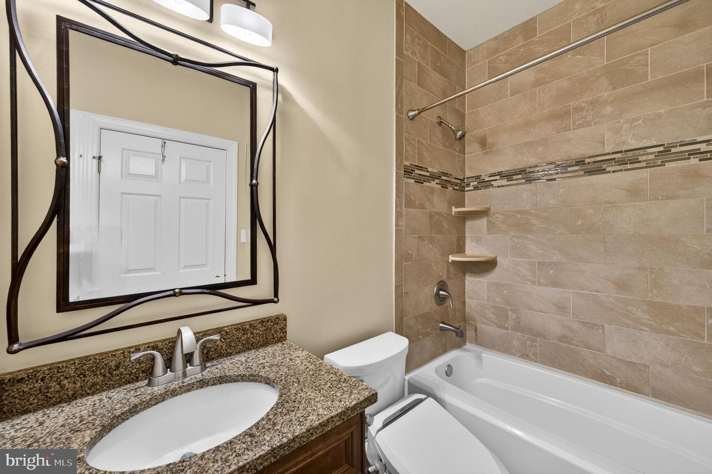 2112 Bordly Drive photo 63