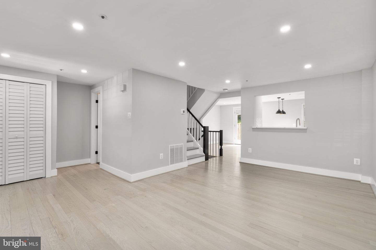 20517 Staffordshire Drive photo 5