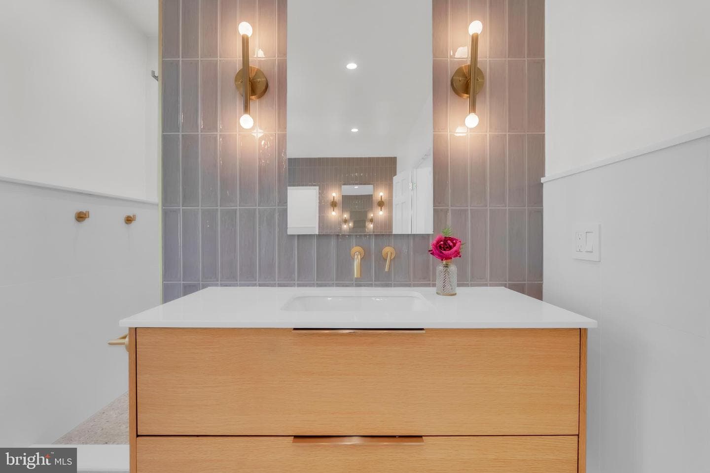 14 Stanmore Court photo 43