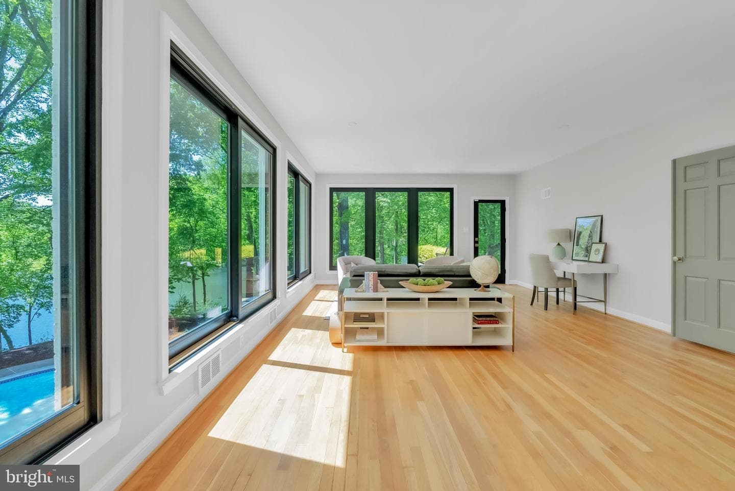 14 Stanmore Court photo 49