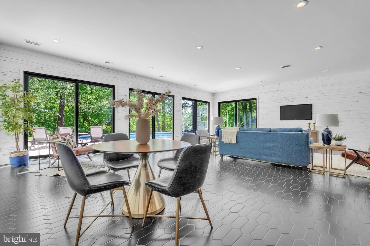 14 Stanmore Court photo 7