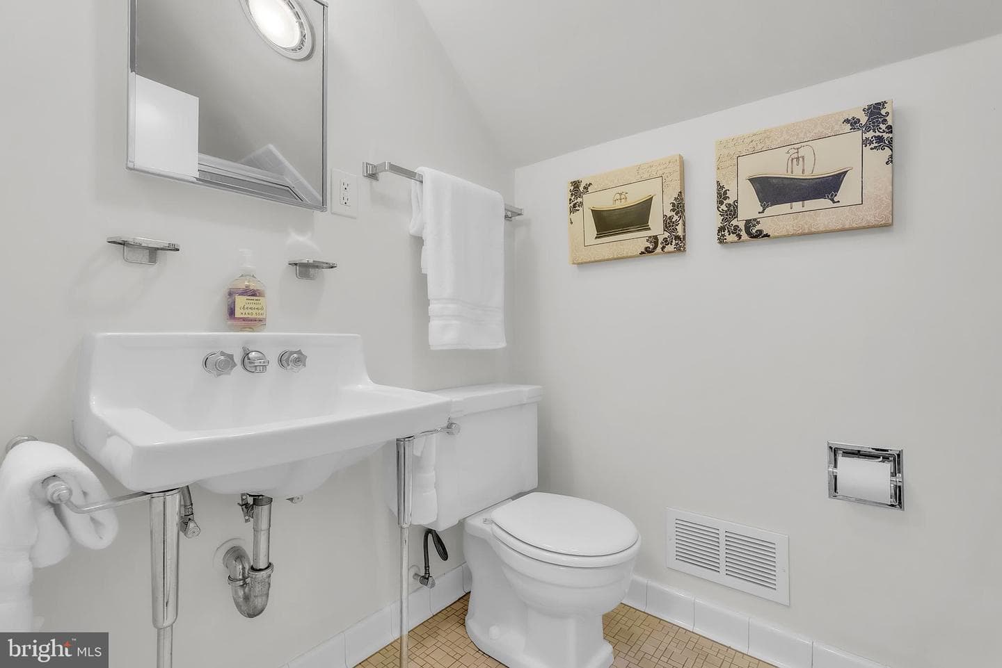 14 Stanmore Court photo 72