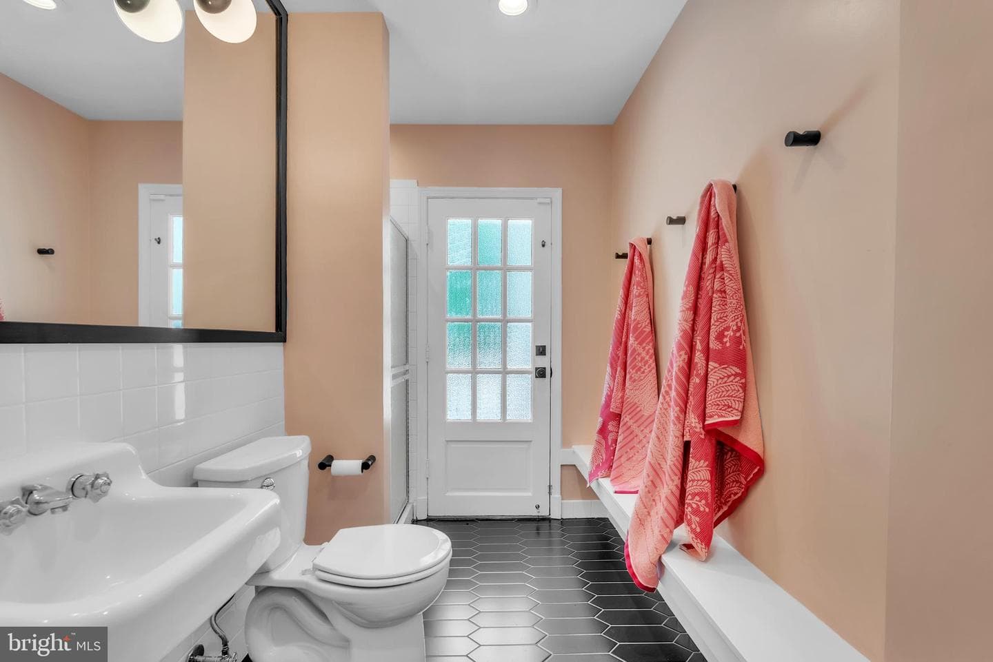 14 Stanmore Court photo 83