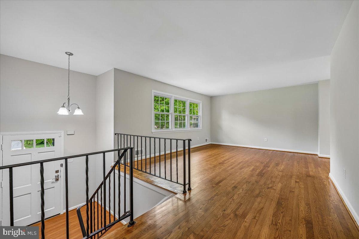 5315 Manorfield Road photo 14