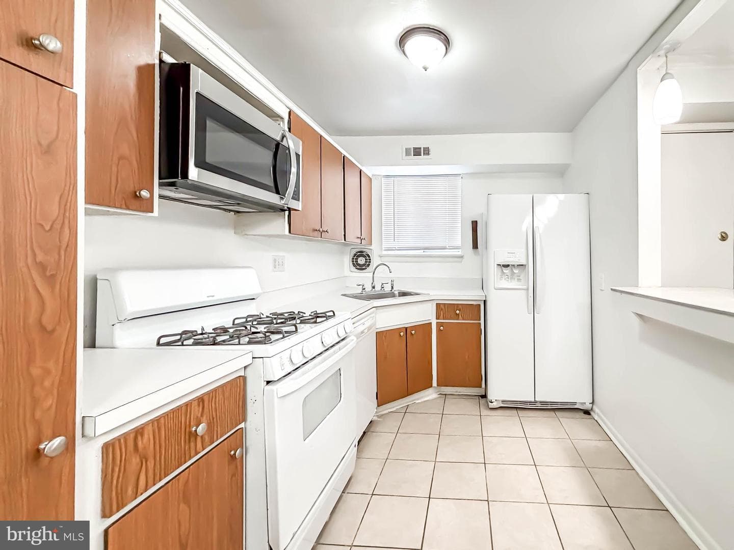 11402 Cherry Hill Rd # 104 photo 8