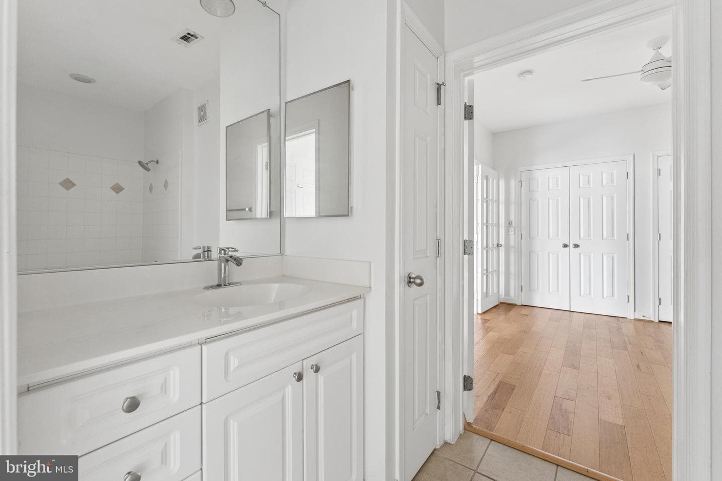 501 Hungerford Drive #462 photo 9