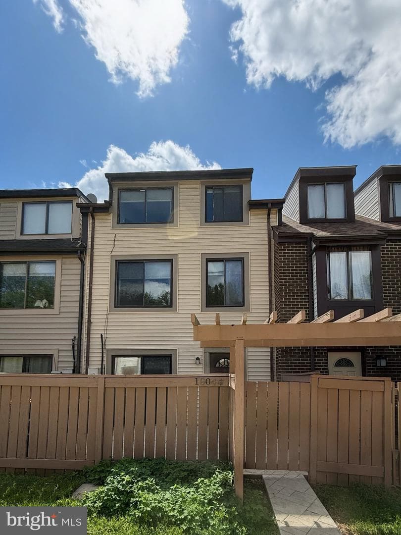 10044 Forest View Place, Montgomery Village