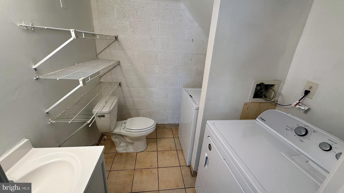 10044 Forest View Place photo 4