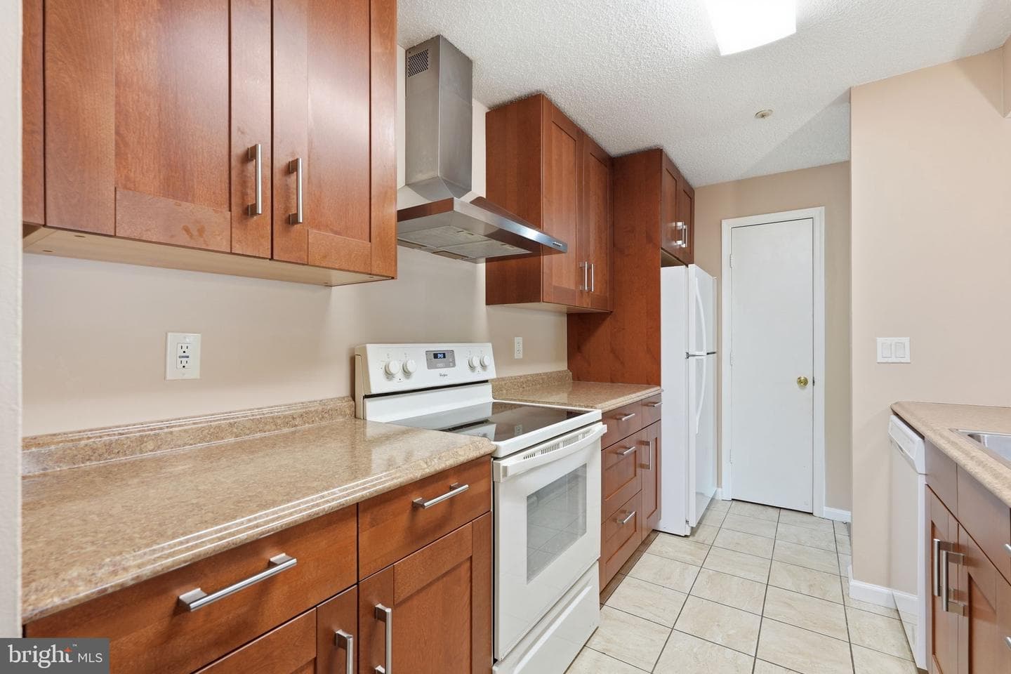 14018 Valleyfield Drive #6-7 photo 2