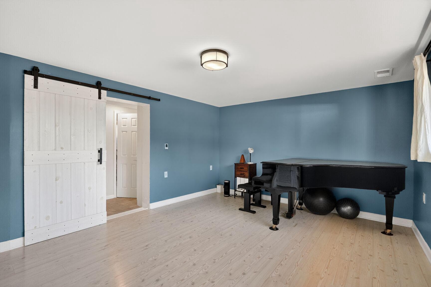 13013 Arctic Avenue photo 18