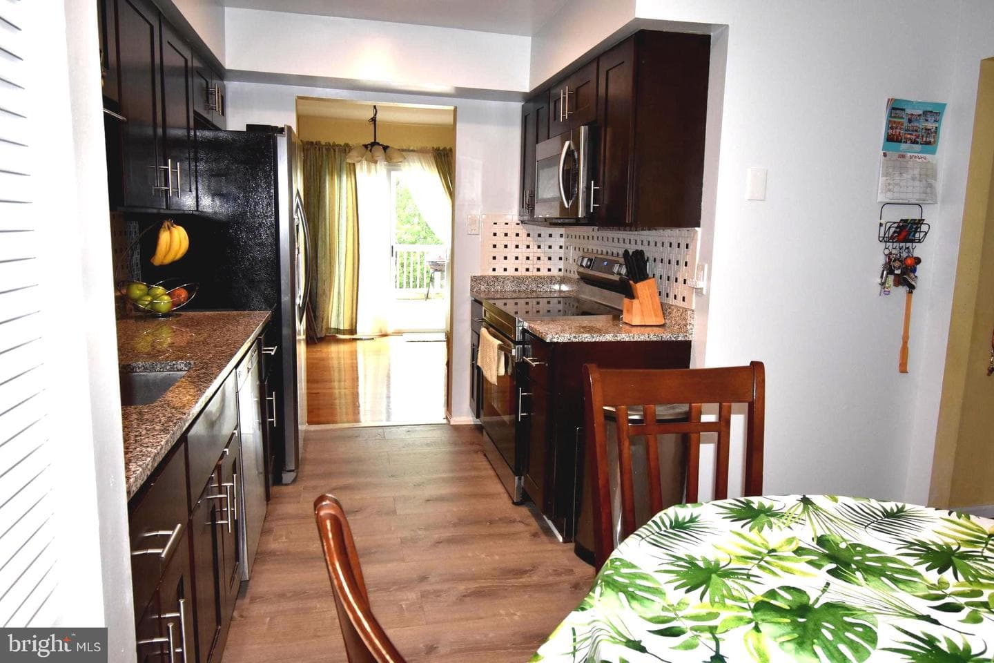 19133 Broadwater Way photo 8
