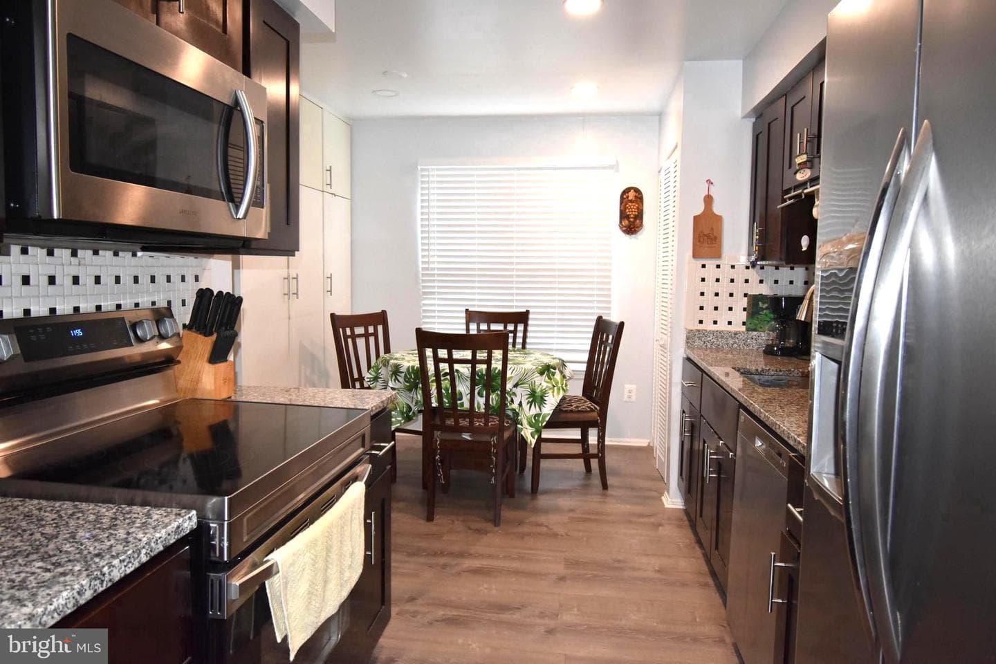 19133 Broadwater Way photo 9