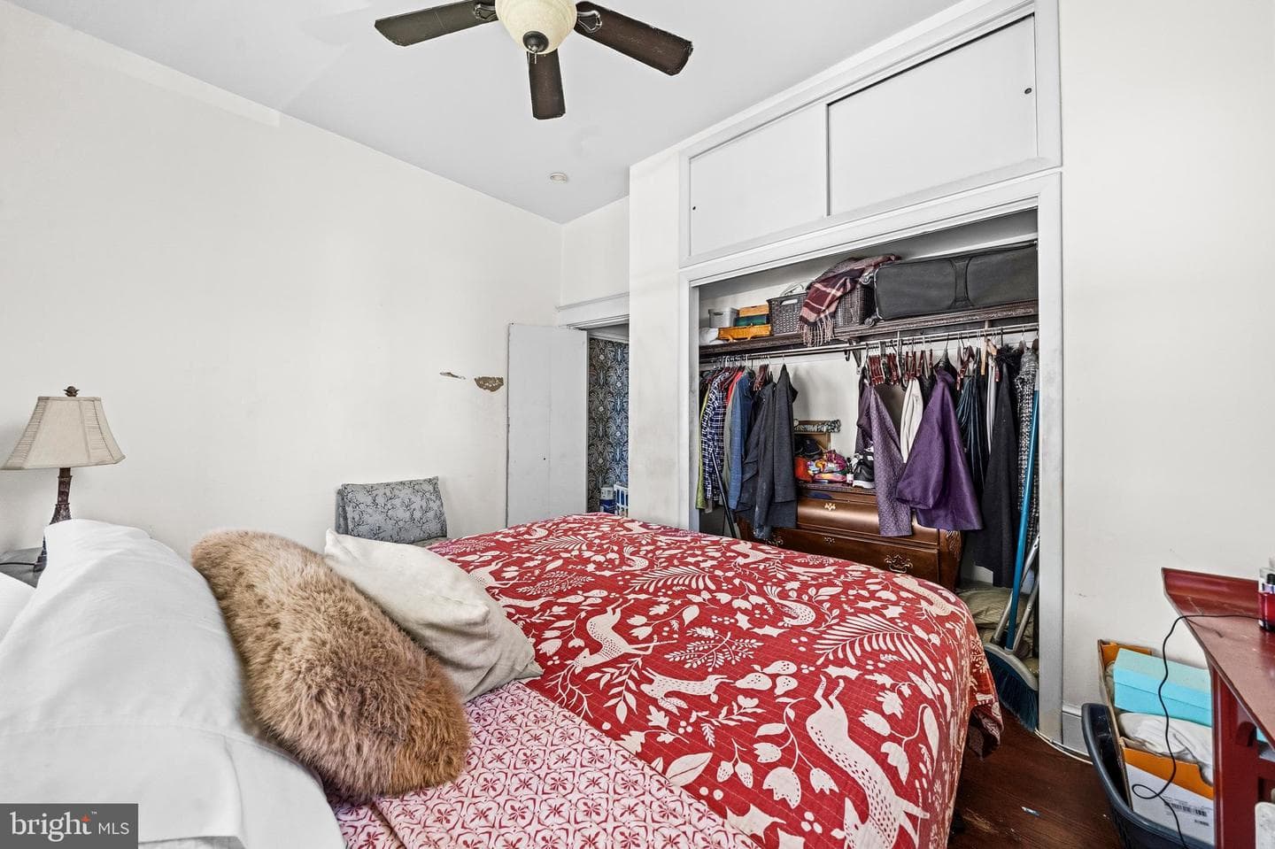 8 James Street photo 24