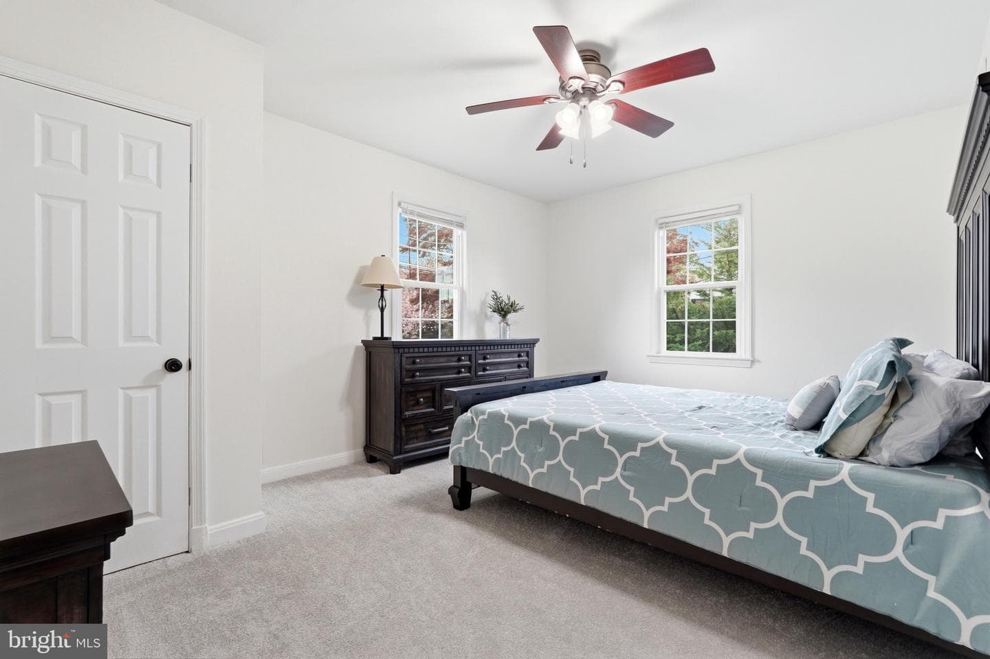 23725 Woodfield Road photo 17
