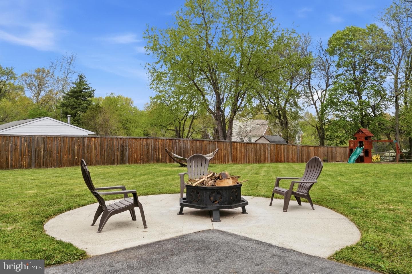 23725 Woodfield Road photo 37