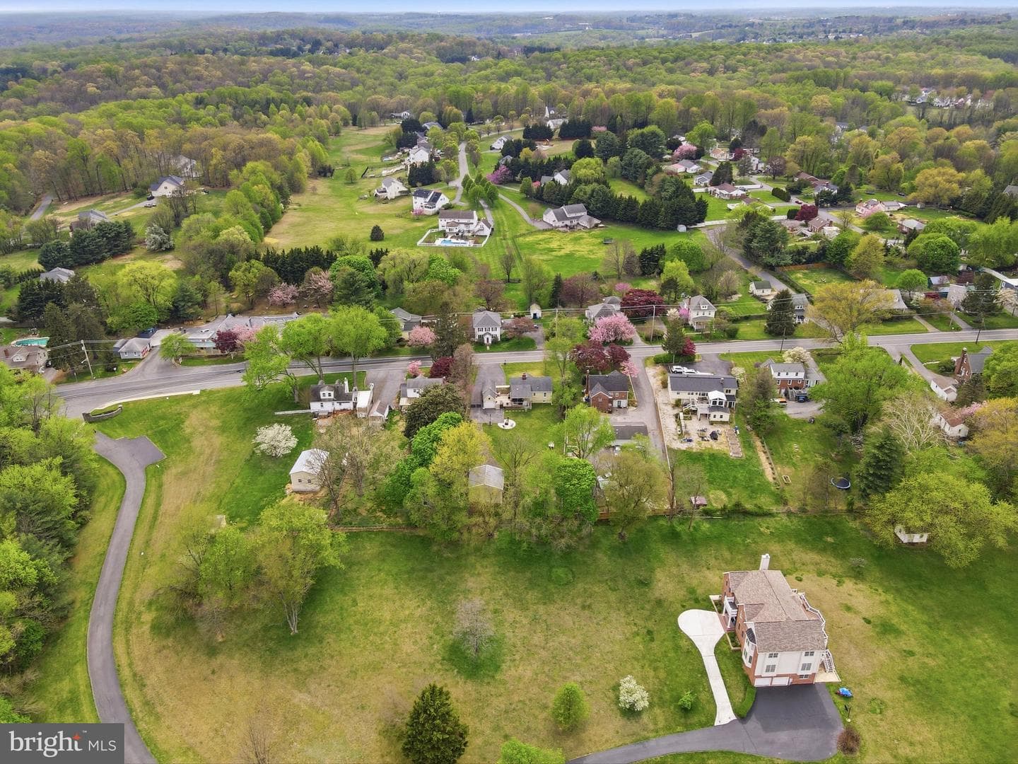23725 Woodfield Road photo 55