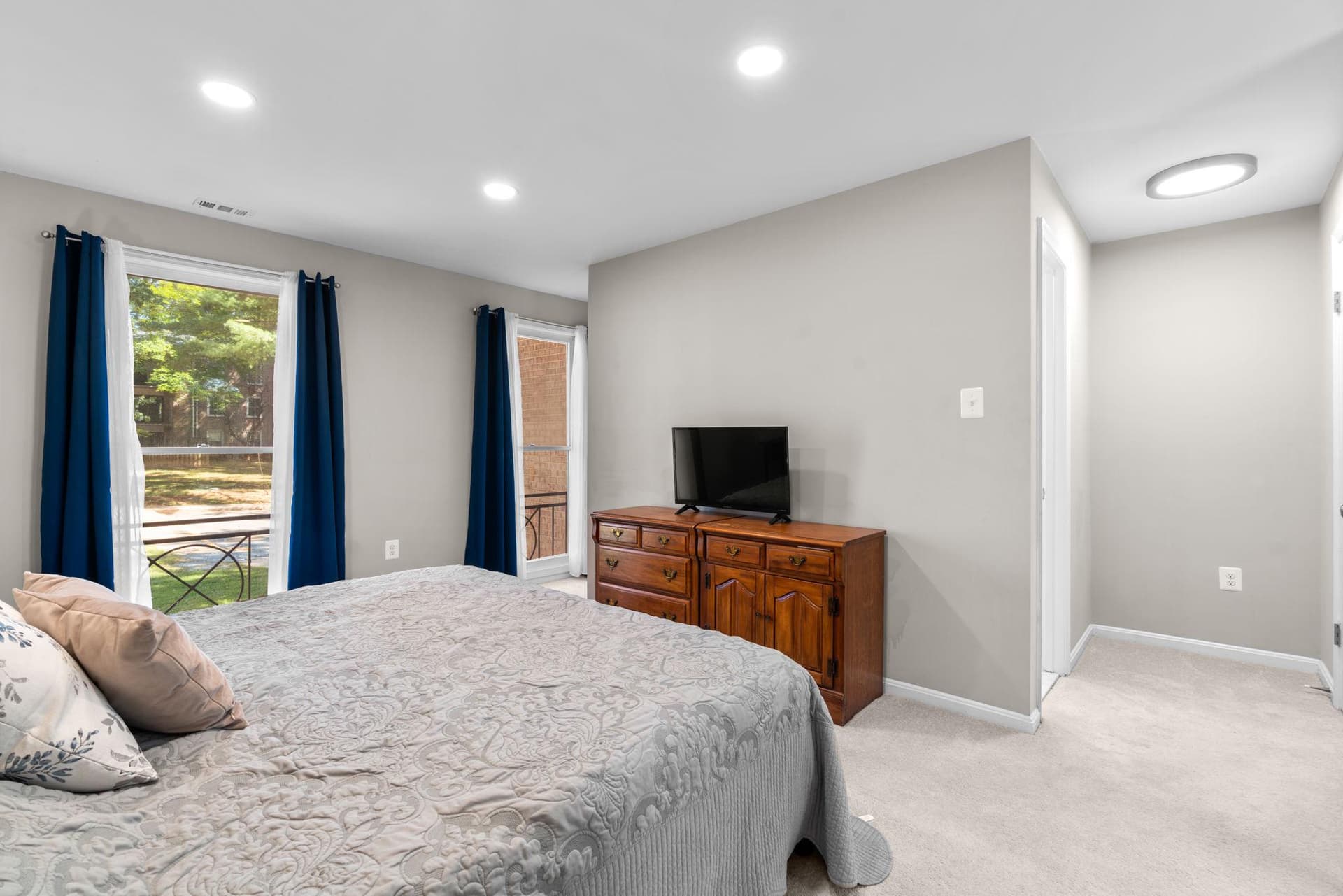 838 Quince Orchard Boulevard #102 photo 12