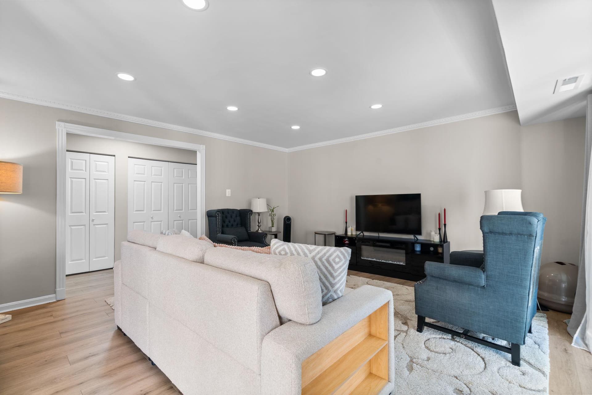 838 Quince Orchard Boulevard #102 photo 4