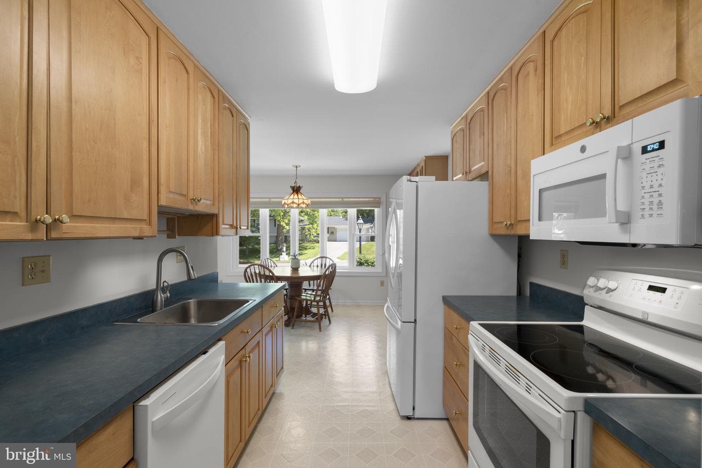 9008 Edgewood Drive photo 8