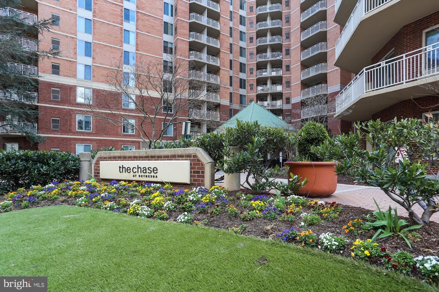 7500 Woodmont Avenue #sl15 photo 36