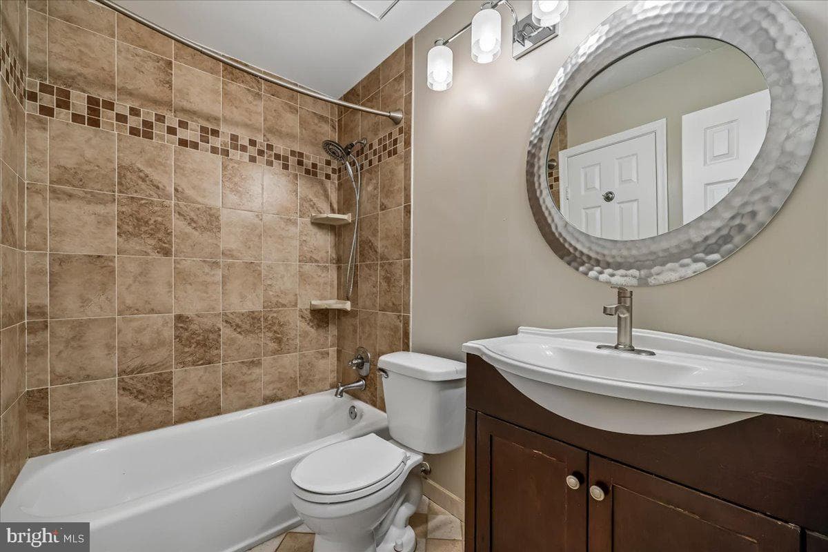 13716 Creola Court #198 photo 39