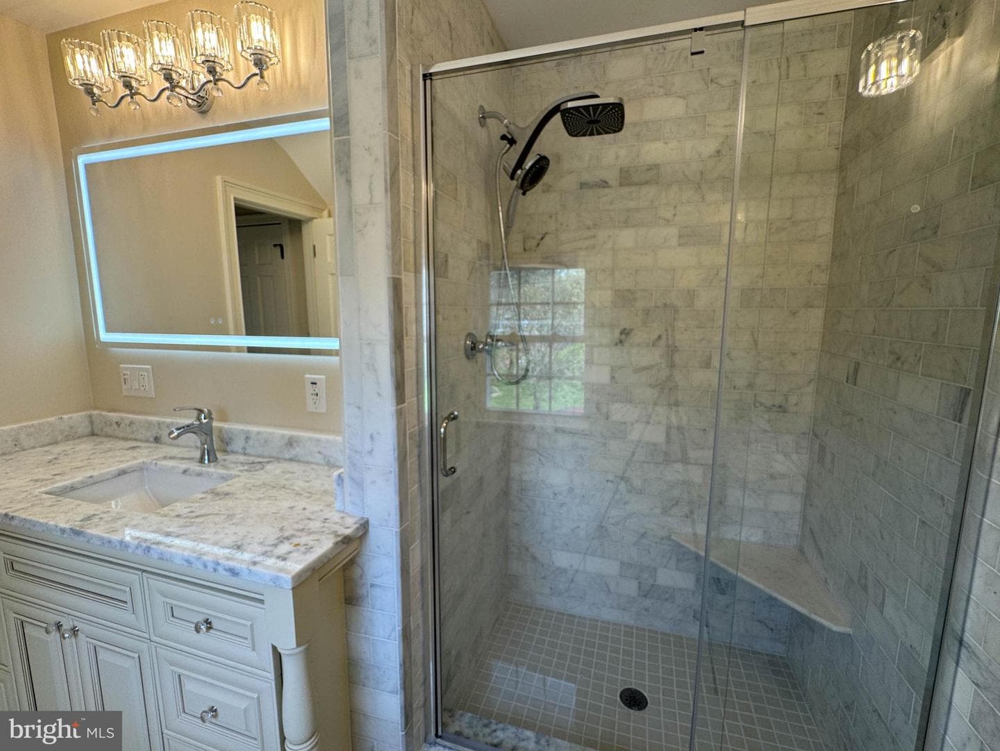 9421 Thornhill Road photo 26