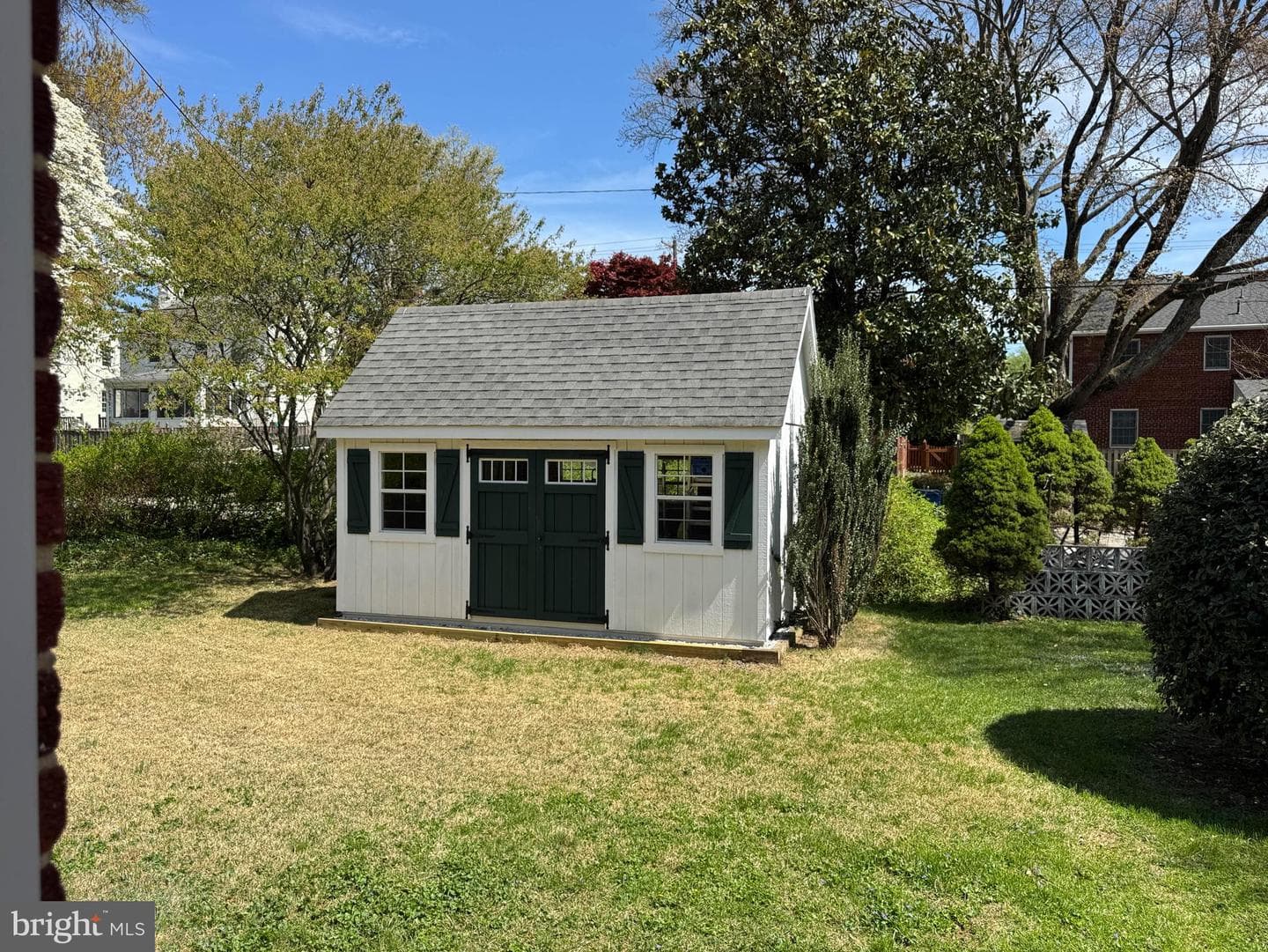 9421 Thornhill Road photo 41