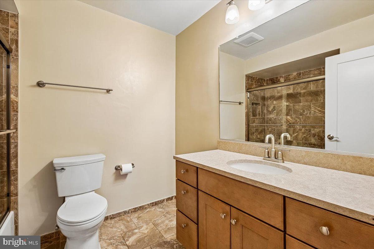 13909 Bethpage Lane photo 18