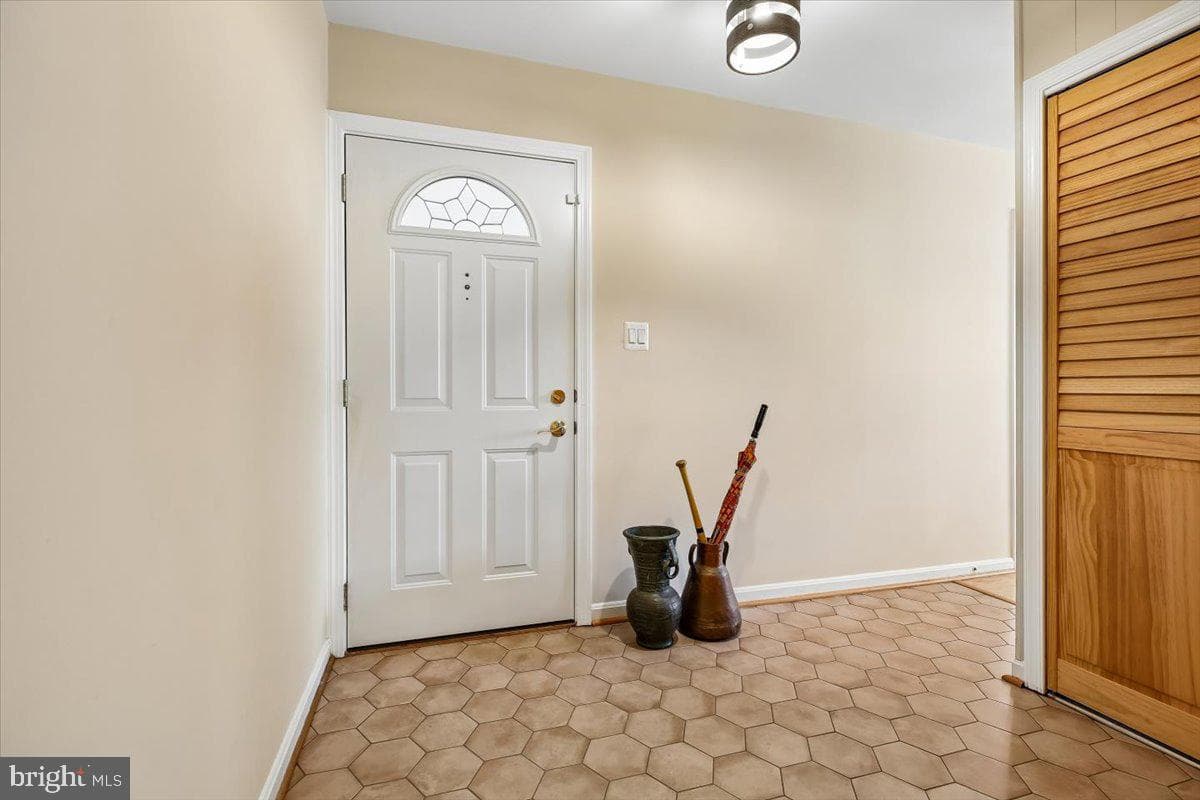 13909 Bethpage Lane photo 3