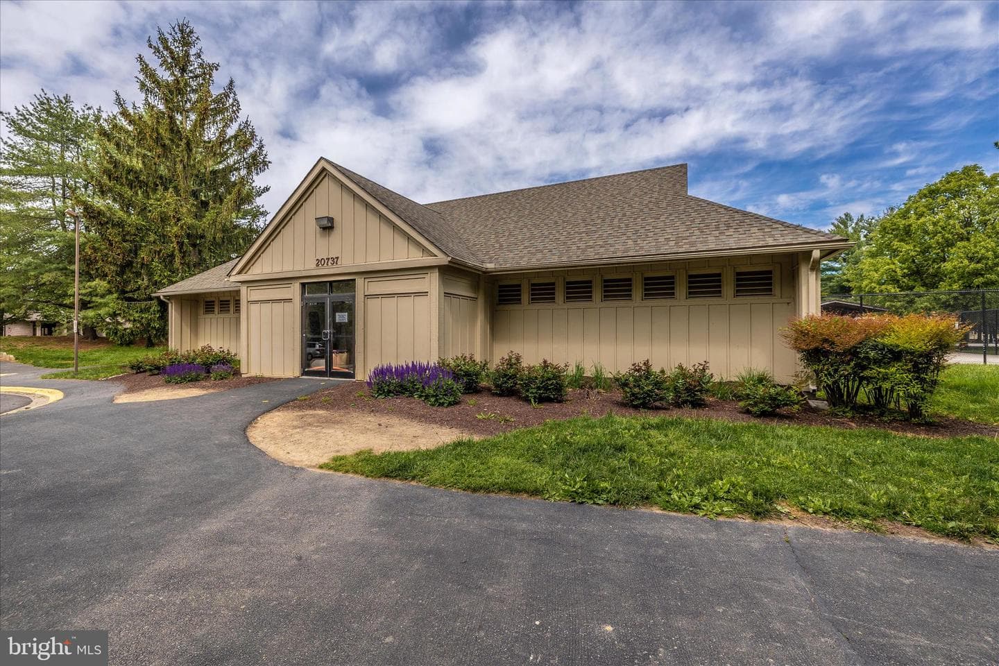 20516 Highland Hall Drive photo 61