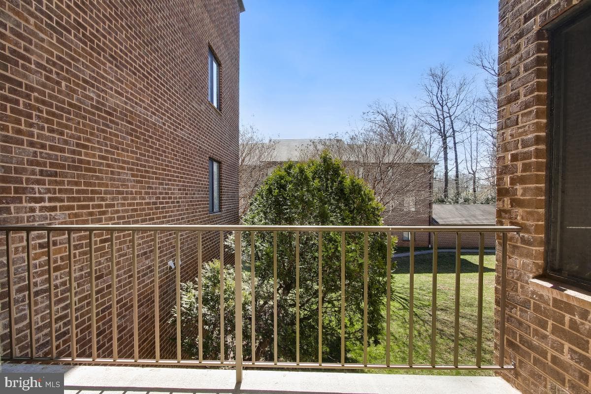 15320 Pine Orchard Drive #83-2j photo 10