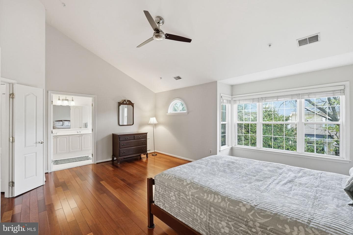 5918 Halpine Road photo 18